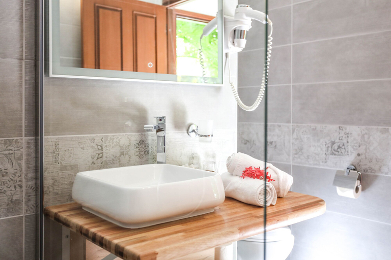 Bathroom 5, Le Relais du Moulin, Hôtel de Charme & Spa, Sainte-Anne