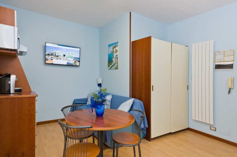Dining Room 3