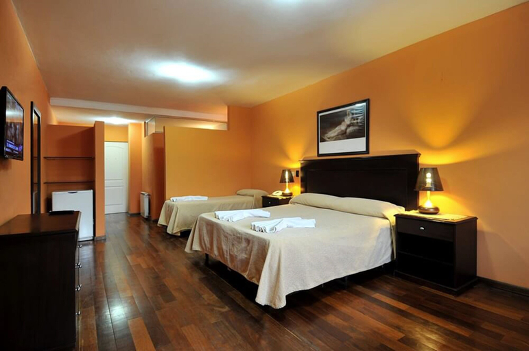 Bedroom 3, Hotel El Cid, Santa María