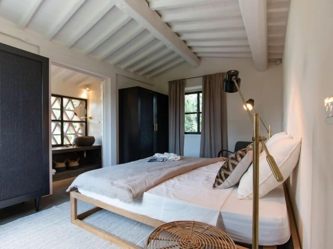 Bedroom 5, Tenuta del Podesta With Private Pool in Florence, Florence