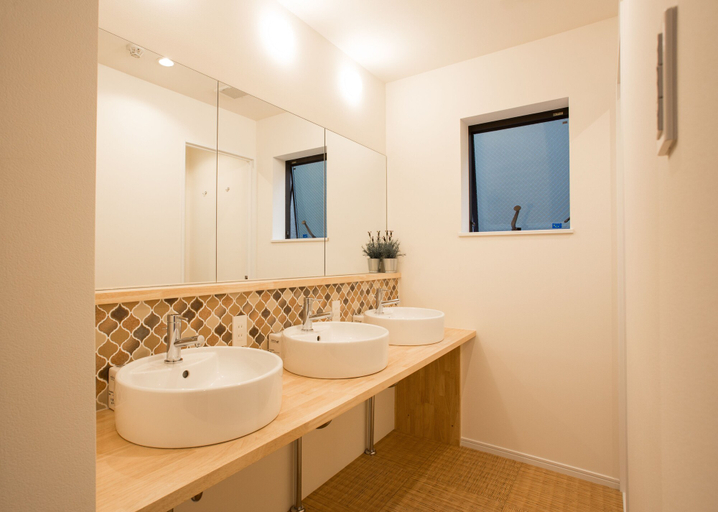 Bathroom 5, Mulan Hostel, Kyoto
