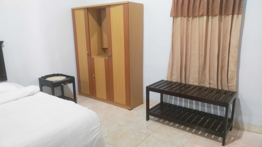 Bedroom 12