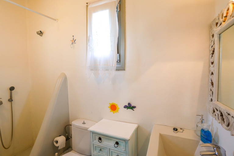 Bathroom 4, Anthi House, South Aegean