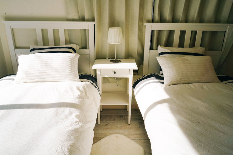 Bedroom 12