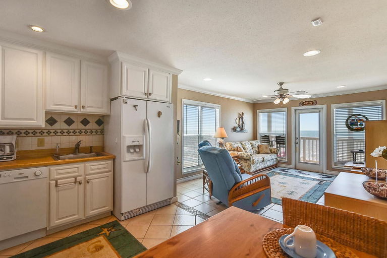 Others 5, Seascape 1311 in Galveston, Galveston