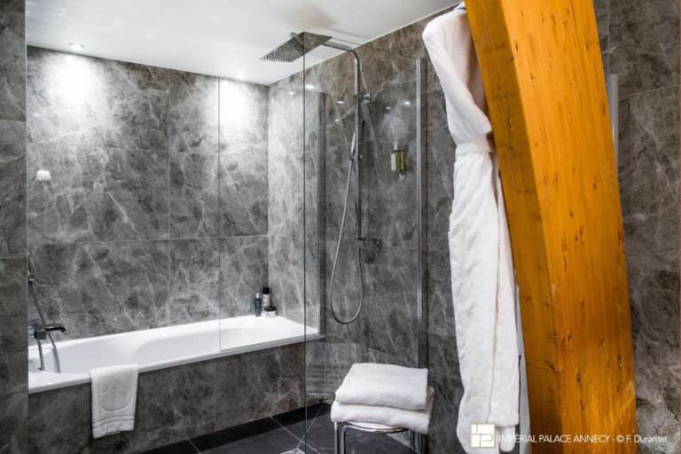 Bathroom 5, L'Imperial Palace, Haute-Savoie