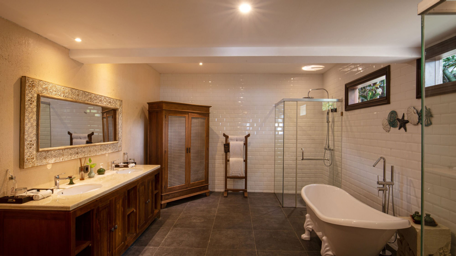 Bathroom 8