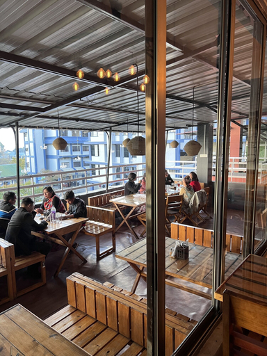 Food & Drinks 5, The Living Roof, East Khasi Hills