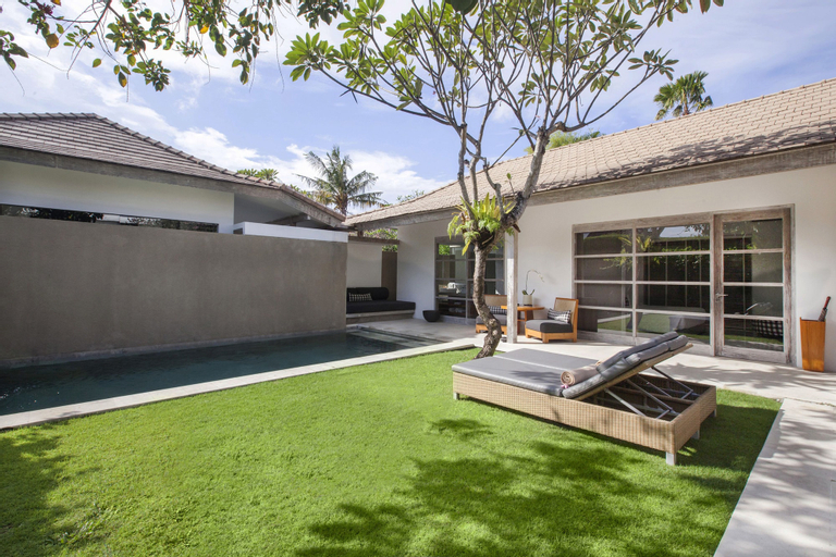 Exterior & Views 9