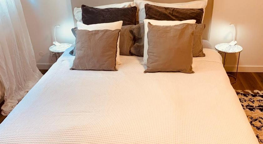 Gastehaus zur Uni Klinik Exklusives Apartment mit Kuche und Badezimmer, Saarpfalz-Kreis