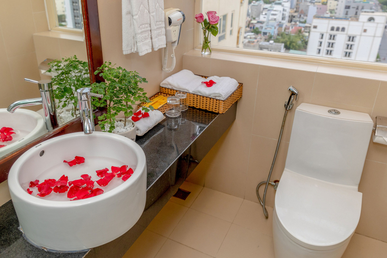 Bathroom 5, ANFADA Hotel Danang, Da Nang