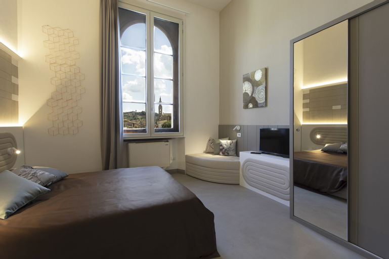 Bedroom 12