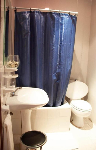 Bathroom 4, Hostal La Llave, Palencia