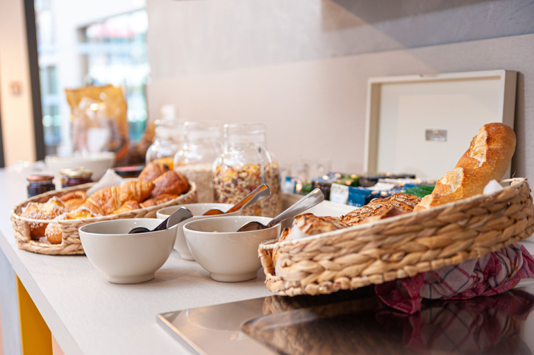 Food & Drinks 5, Apparthôtel Privilodges Toulon Centre Gare, Var