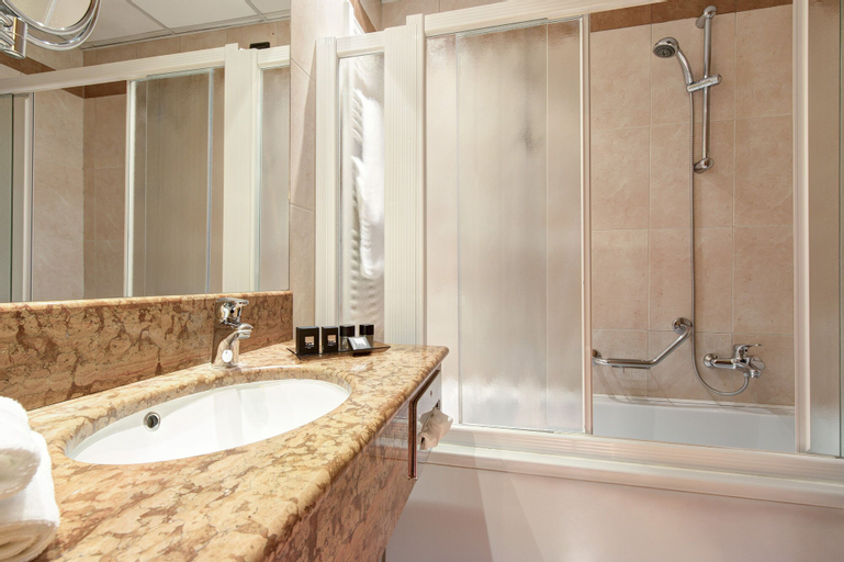 Bathroom 3
