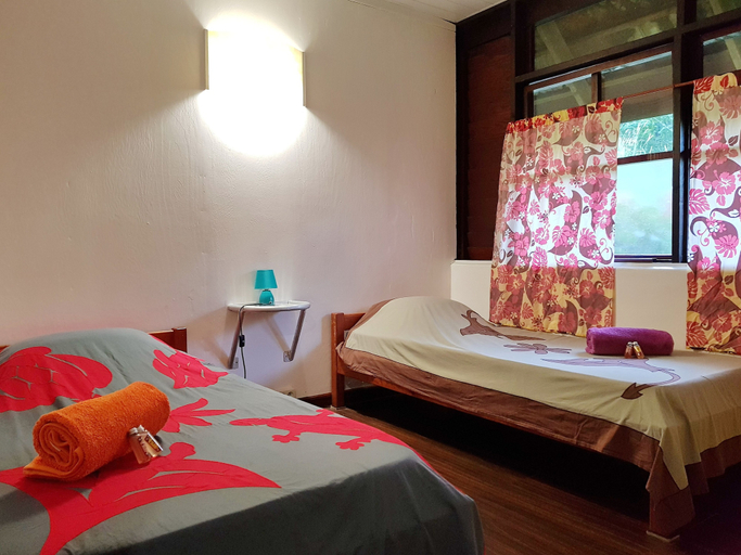 Bedroom 3, Pension Les 3 Cascades