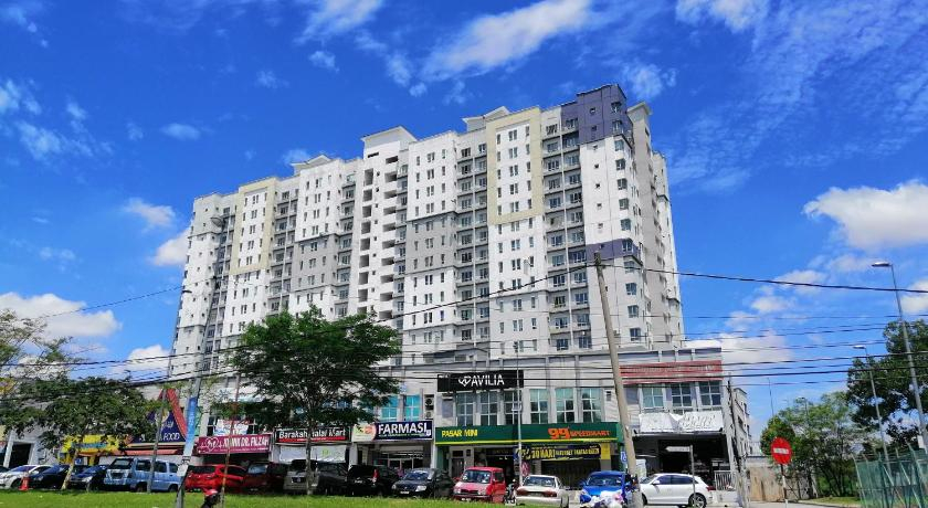 Tropika Homestay Bangi with 3 Bedrooms, Hulu Langat