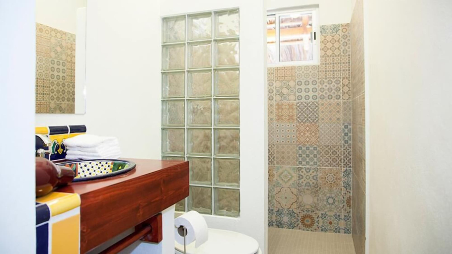 Bathroom 4, B&B Casa Juarez, La Paz