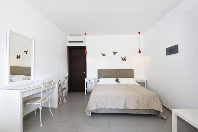 Bedroom 4, Tsakanos Home, South Aegean