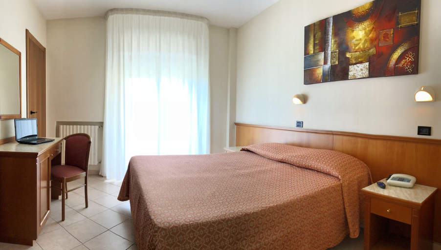 Bedroom 3, Hotel Sollievo, Foggia