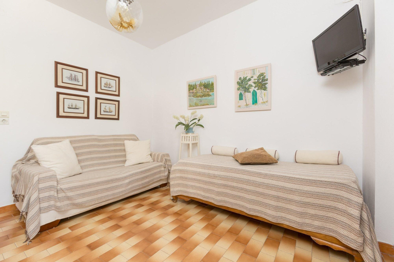 Bedroom 4, Effie Apartment, Ionian Islands