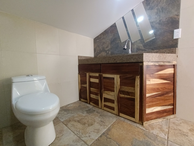 Bathroom 3, Palmas De Chahue, Dist. Pochutla
