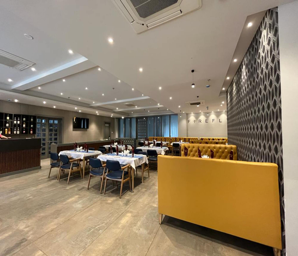 Food & Drinks 5, Hotel Poonam Residency, Wardha