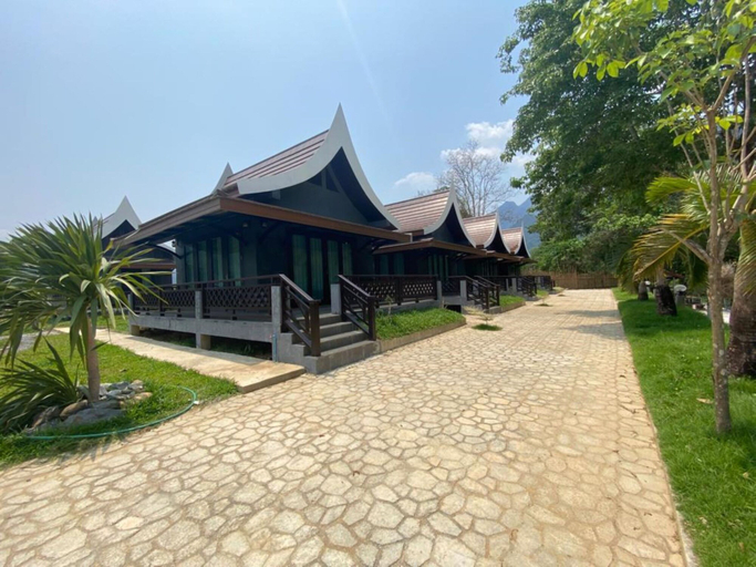 Exterior & Views 2, Xaymone Riverside Resort and Restaurant, Vangvieng