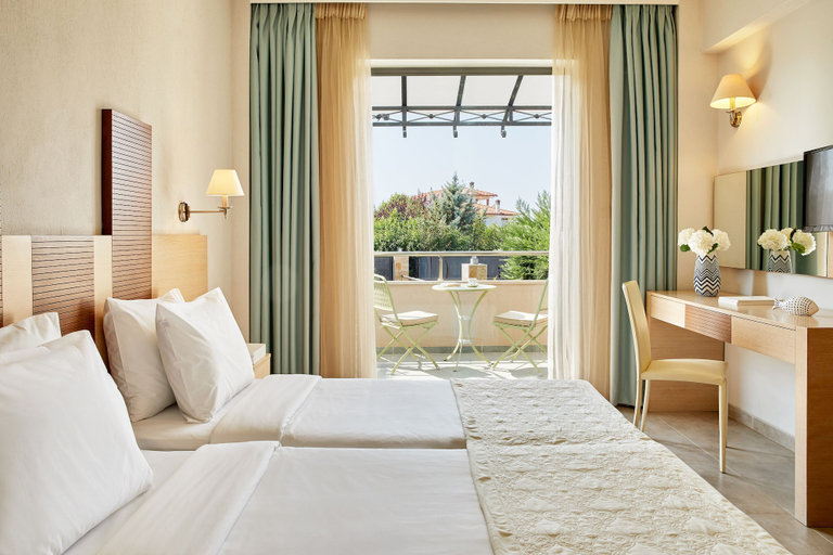Bedroom 3, Istion Club Hotel & Spa, Central Macedonia
