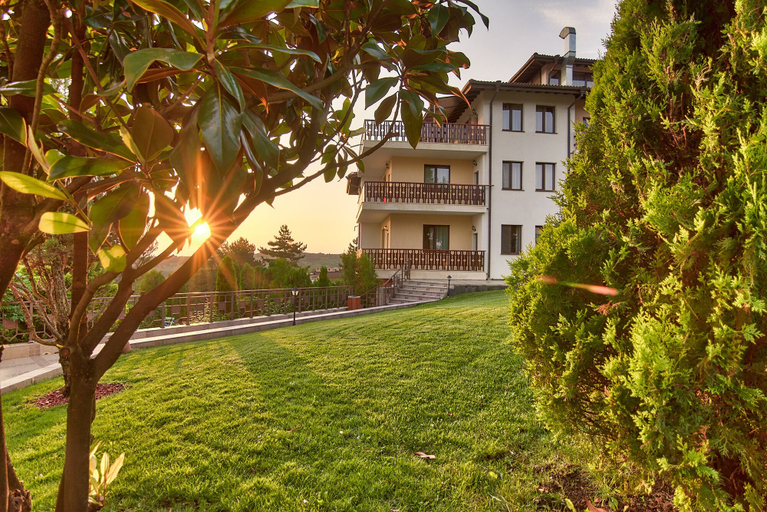 Exterior & Views 2, Park hotel Arbanasi, Veliko Tarnovo