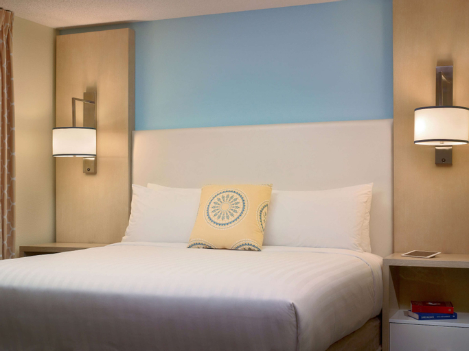 Bedroom 28