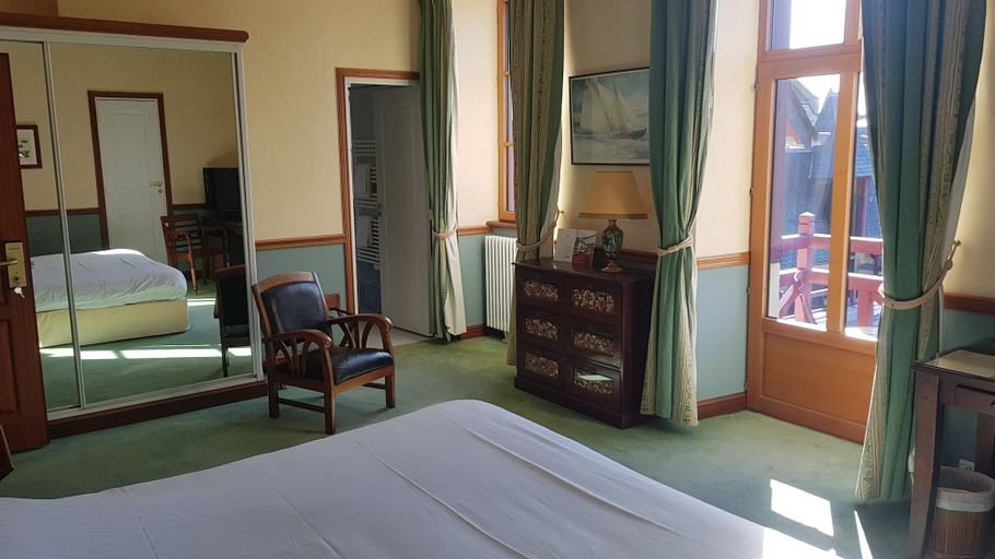 Bedroom 3, Manoir du Cunningham, Ille-et-Vilaine
