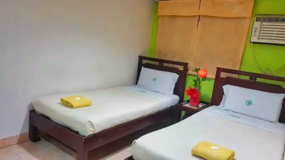 Bedroom 5, RedDoorz @ City Corporate Inn Iloilo, Iloilo City