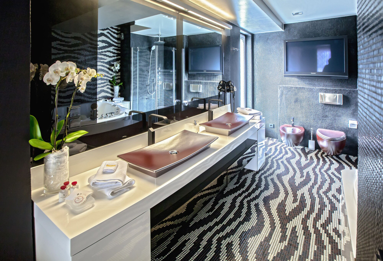 Bathroom 4, Damianii Luxury Boutique Hotel & Spa, Dugi Rat
