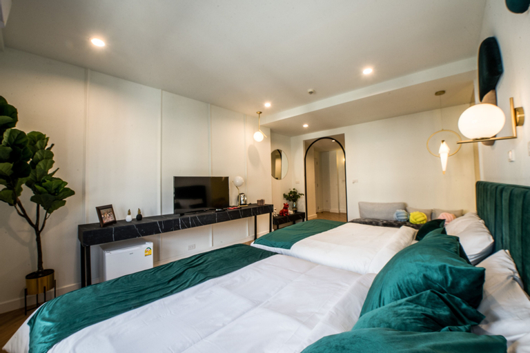 Bedroom 9