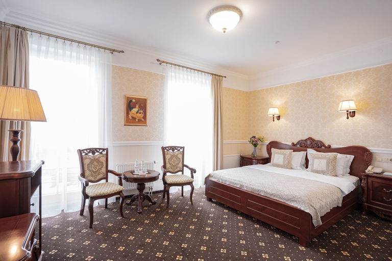Bedroom 2, Kavalier Boutique Hotel, L'vivs'ka