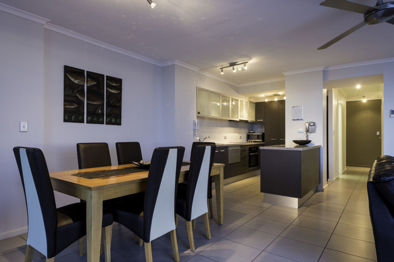 Dining Room 6