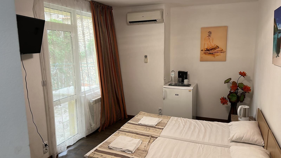 Bedroom 2, Hayat Hotel Ltd, Varna