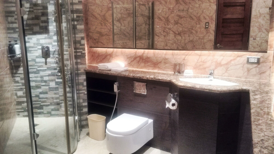 Bathroom 5