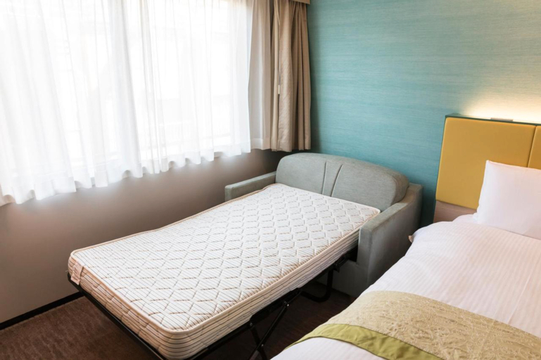 Bedroom 13