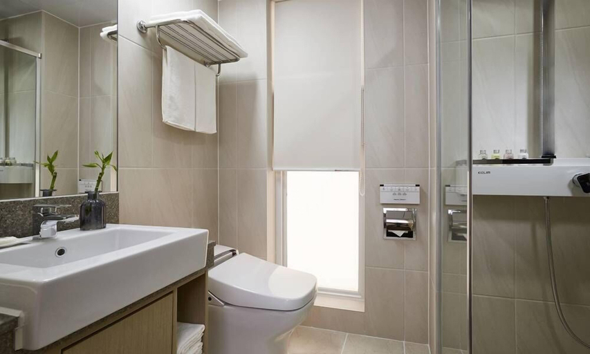 Bathroom 3, Jinju Raon Stay in Perla, Jinju