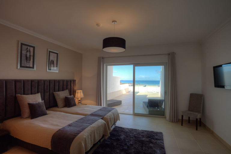 Bedroom 27
