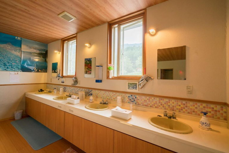Bathroom 4, Guesthouse Hoshizora no Akari, Matsumoto
