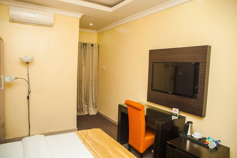 Bedroom 4, CribVille Hotel & Suites, Eti-Osa