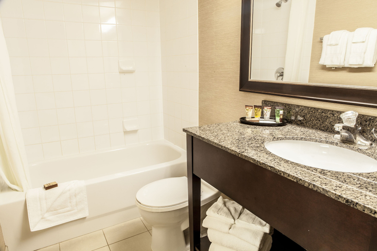 Bathroom 4, Baymont by Wyndham Red Deer, Division No. 8