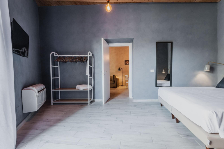 Room 5, Five Stars Sicily Andromeda two rooms apartment, Syracuse