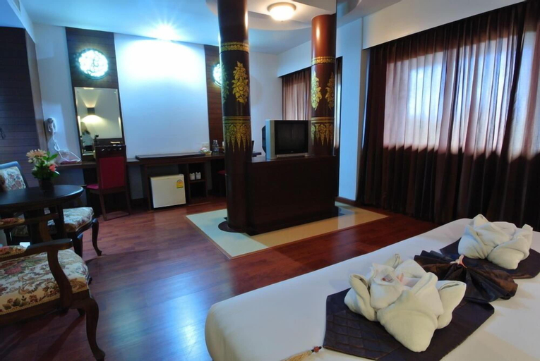 Bedroom 6