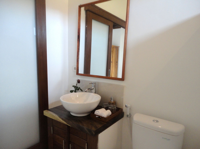 Bathroom 9