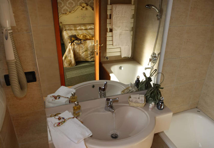 Bathroom 4, Hotel Gorizia A La Valigia, Venezia