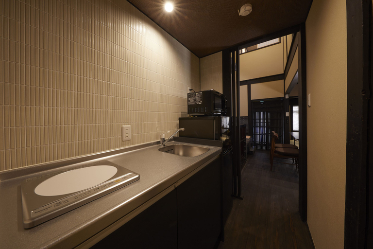 Bathroom 4, Rinn Tenjincho, Kyoto